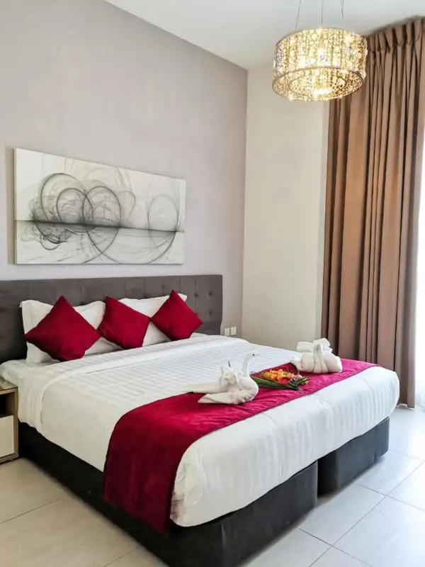 The Spot Residence 10